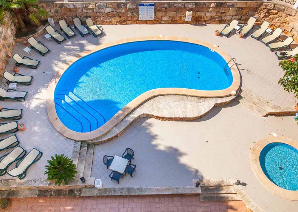Fiberglass Pool