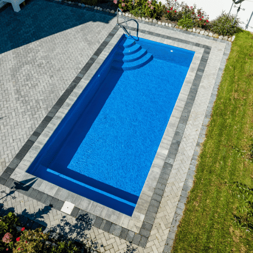 Experience the Custom Pool Pros Difference